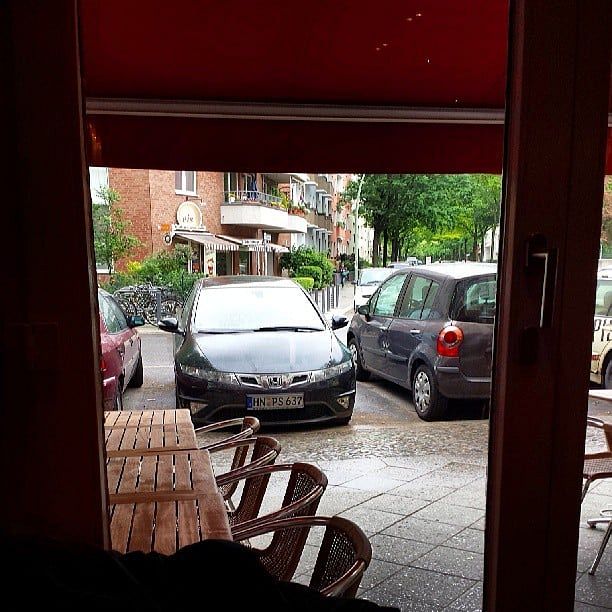 Das Wetter ist traurig.