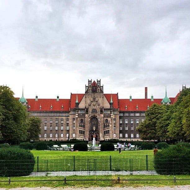 ...and this is where the goths live. #berlin