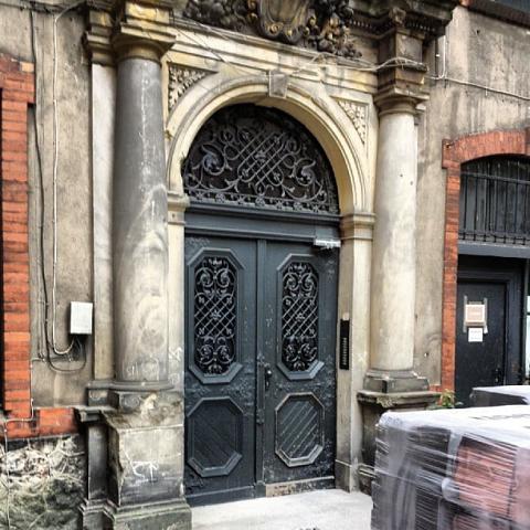 Can has this door? by Scott Joyce