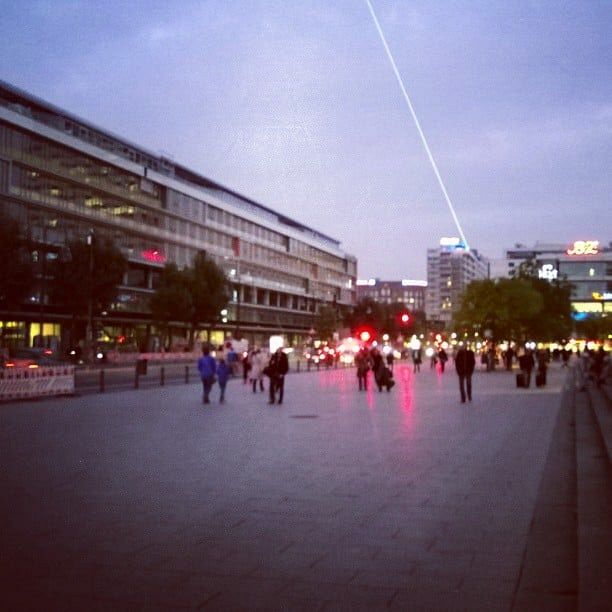 Someone added a laser to Zoo. #Berlin