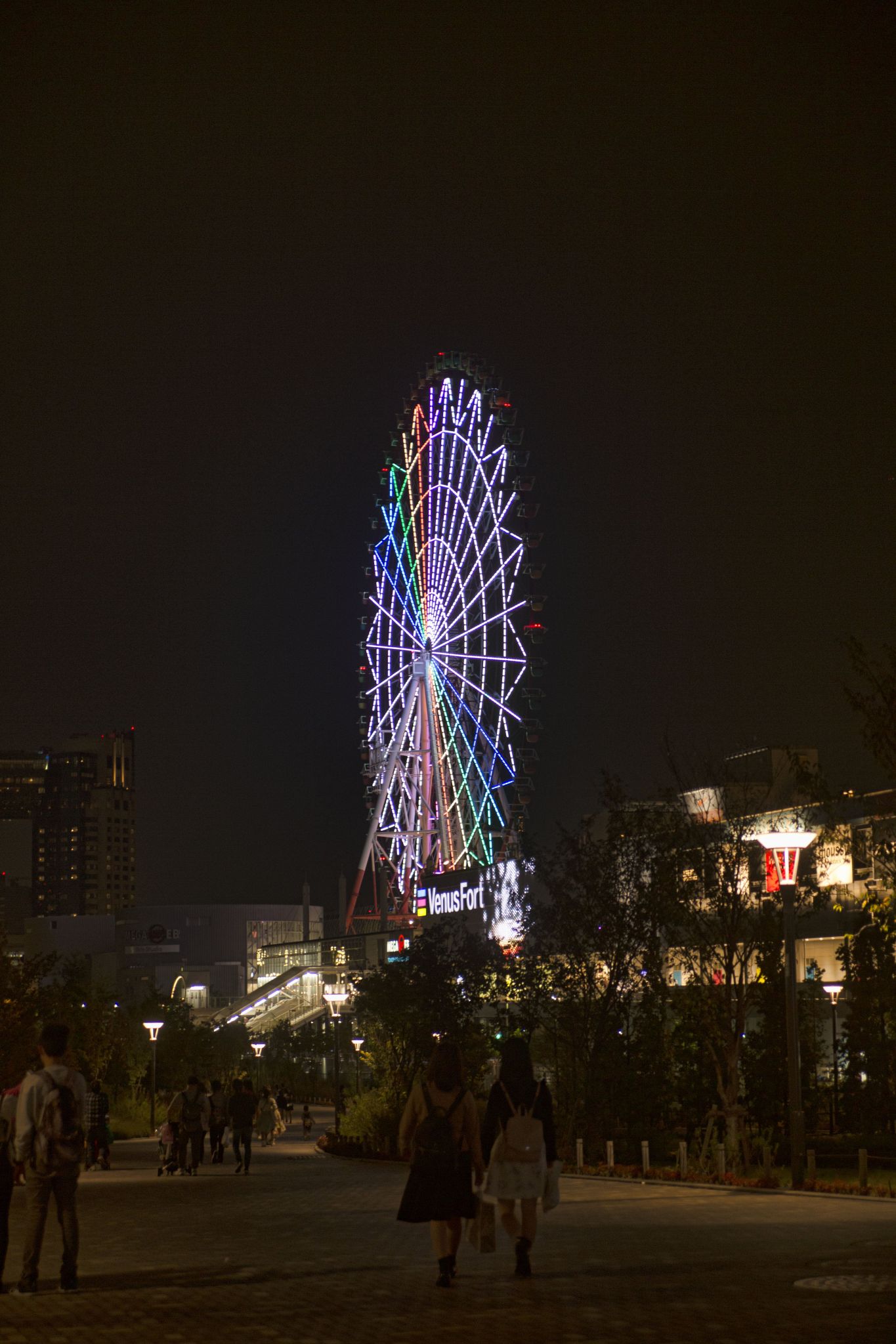 Big Wheel by night