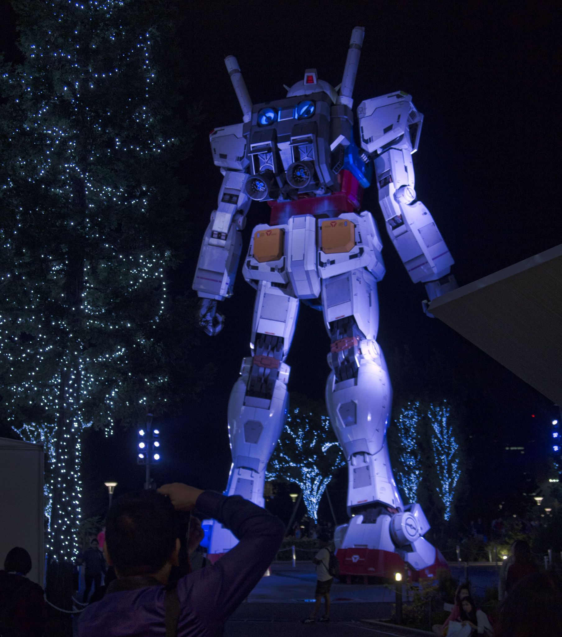Gundam Front.