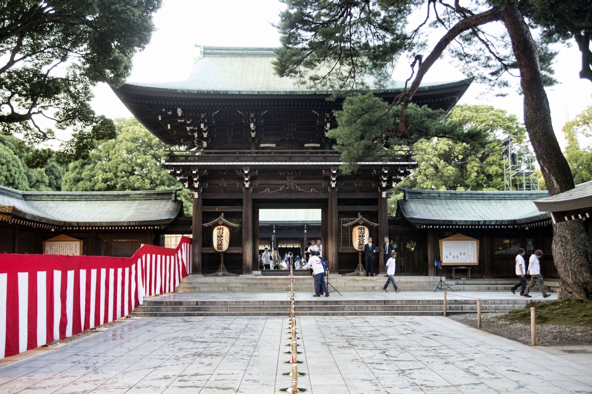 The offering hall of Meiji Jingu