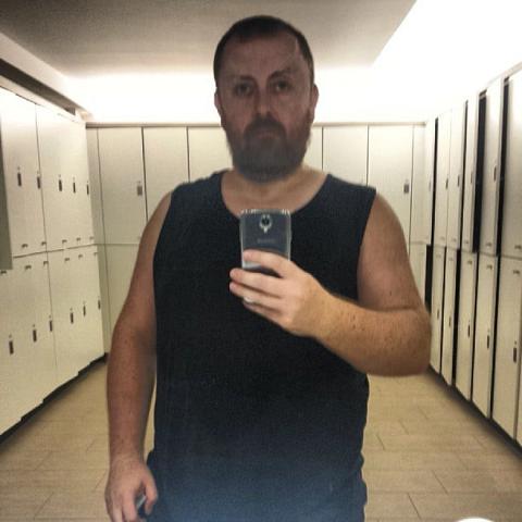 Gyms make me look eeeevil. by Scott Joyce