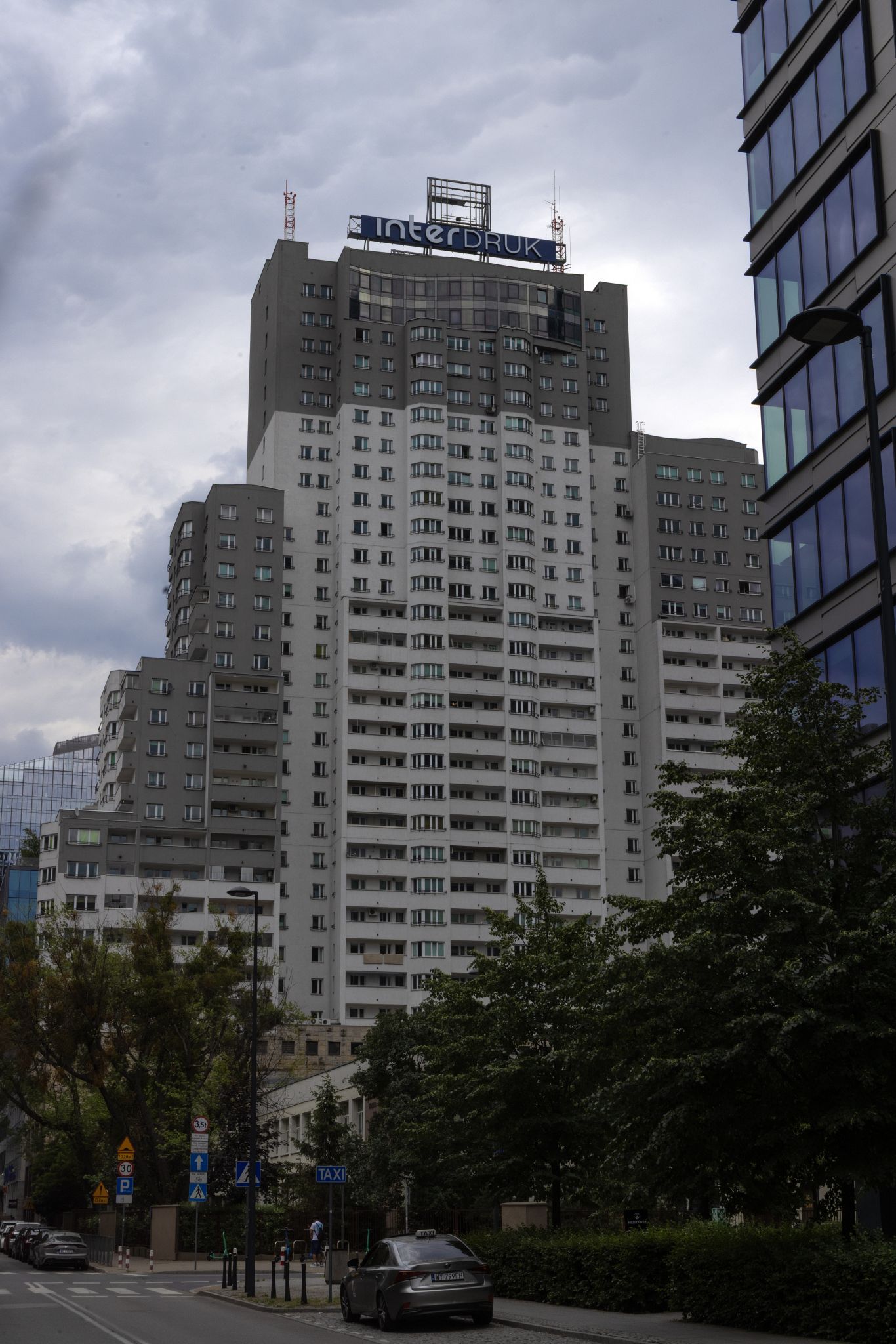 Large image